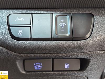 2022 Hyundai IONIQ - Thumbnail