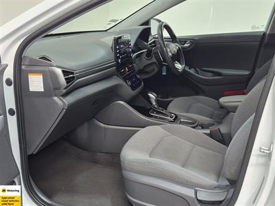 2022 Hyundai IONIQ - Thumbnail