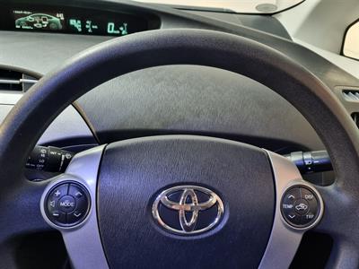 2013 Toyota Prius - Thumbnail