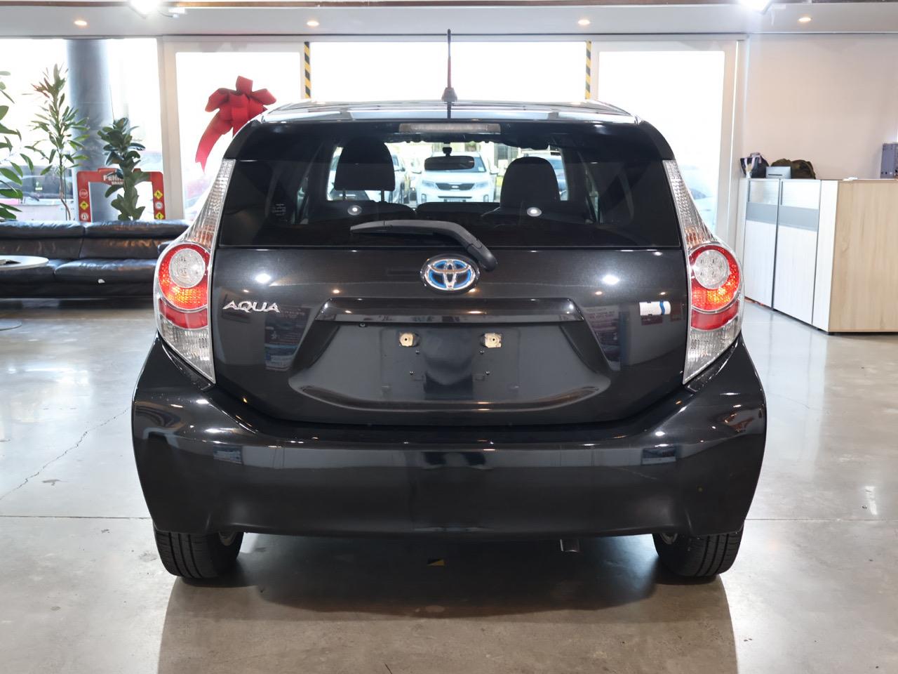 2013 Toyota Aqua