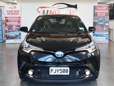 2017 Toyota C-HR - Thumbnail