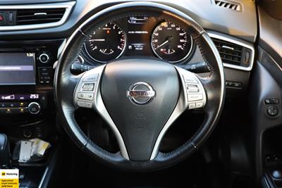 2015 Nissan X-Trail - Thumbnail