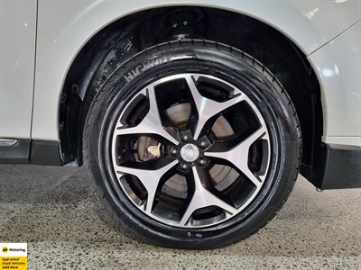 2014 Subaru Forester - Thumbnail