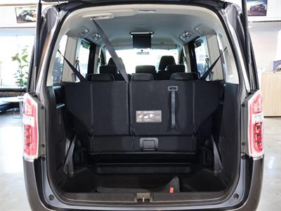 2013 Honda STEPWAGON - Thumbnail