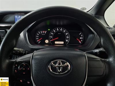 2014 Toyota Voxy - Thumbnail