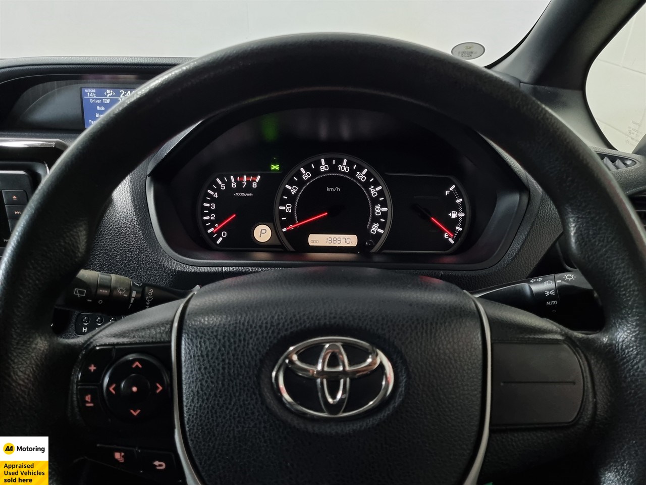 2014 Toyota Voxy