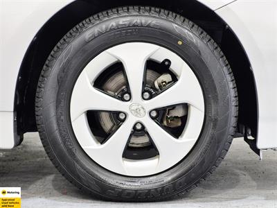 2013 Toyota Prius - Thumbnail