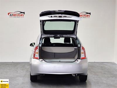 2013 Toyota Prius - Thumbnail