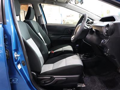 2014 Toyota Aqua - Thumbnail