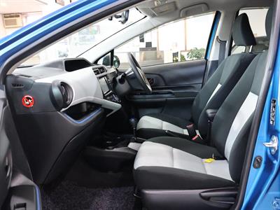 2014 Toyota Aqua - Thumbnail
