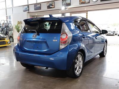 2014 Toyota Aqua - Thumbnail