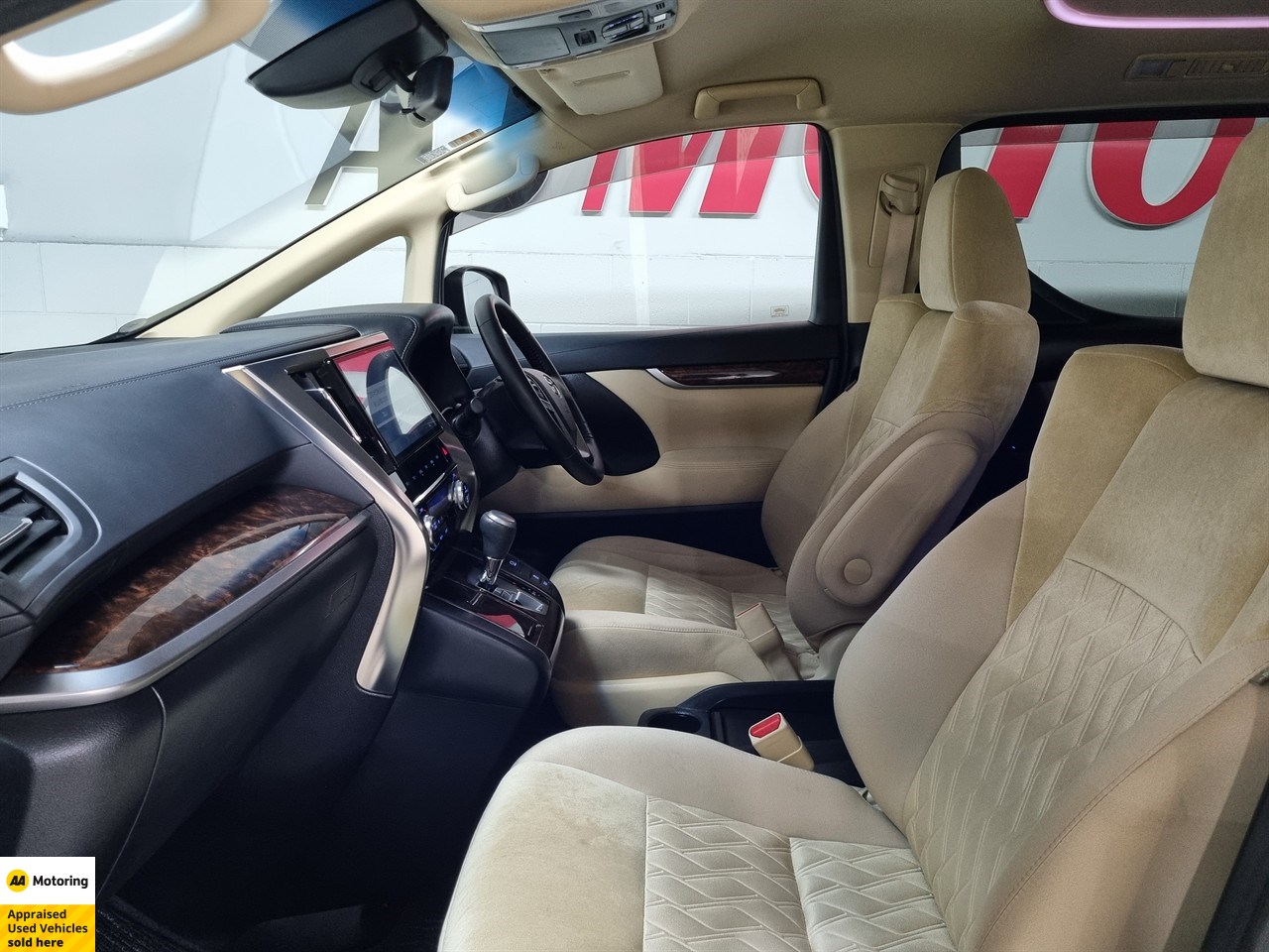 2019 Toyota Vellfire