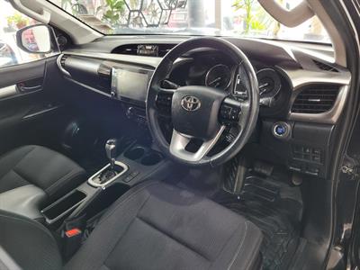 2022 Toyota Hilux - Thumbnail