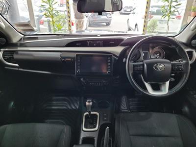 2022 Toyota Hilux - Thumbnail