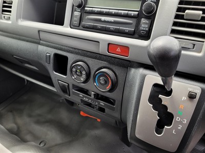 2007 Toyota Hiace - Thumbnail