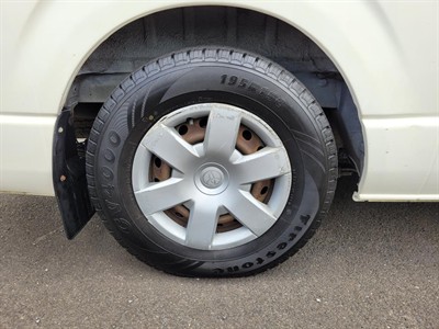 2007 Toyota Hiace - Thumbnail