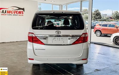 2012 Toyota Alphard - Thumbnail