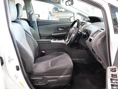 2012 Toyota Prius - Thumbnail