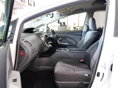2012 Toyota Prius - Thumbnail