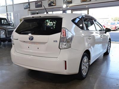 2012 Toyota Prius - Thumbnail