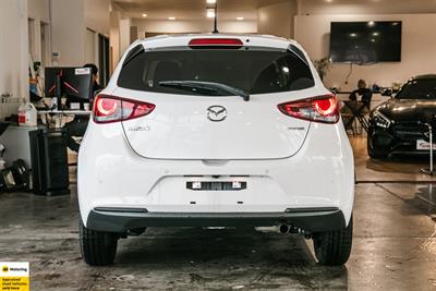 2020 Mazda 2 - Thumbnail