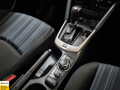 2014 Mazda Demio - Thumbnail