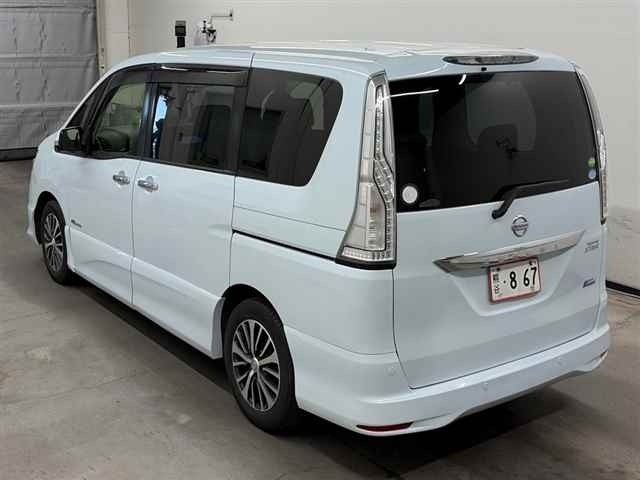 2015 Nissan serena