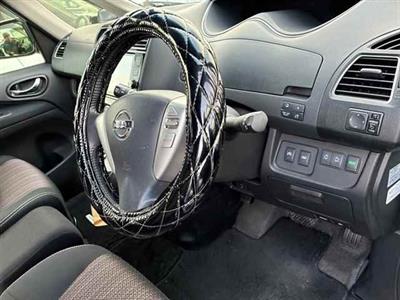 2015 Nissan serena - Thumbnail