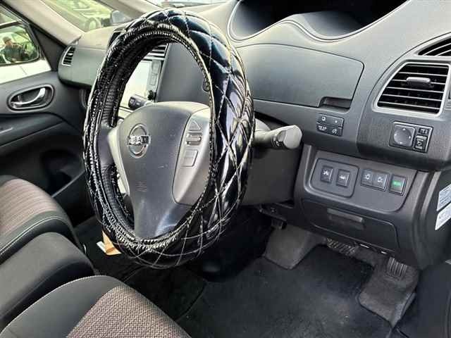 2015 Nissan serena