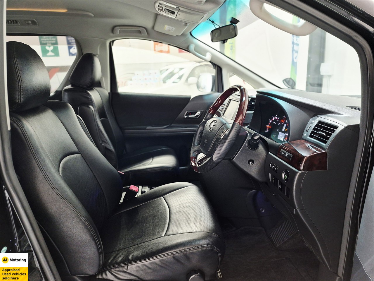 2012 Toyota Vellfire