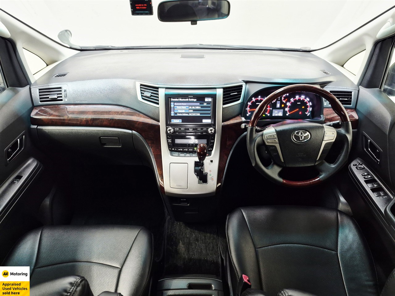 2012 Toyota Vellfire