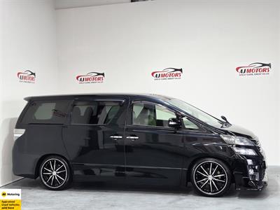 2012 Toyota Vellfire - Thumbnail