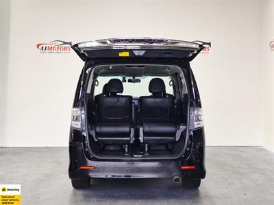 2012 Toyota Vellfire - Thumbnail