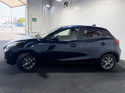 2017 Mazda Demio - Thumbnail