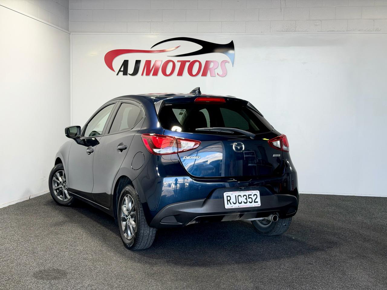 2017 Mazda Demio