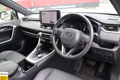 2023 Toyota RAV4 - Thumbnail