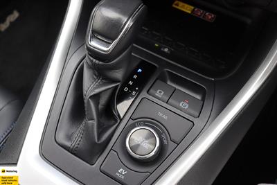 2023 Toyota RAV4 - Thumbnail