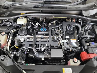 2017 Toyota C-HR - Thumbnail