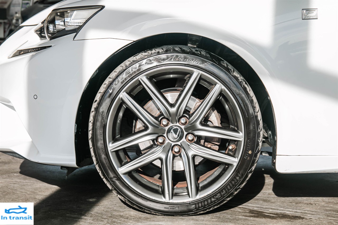 2013 Lexus IS 4D