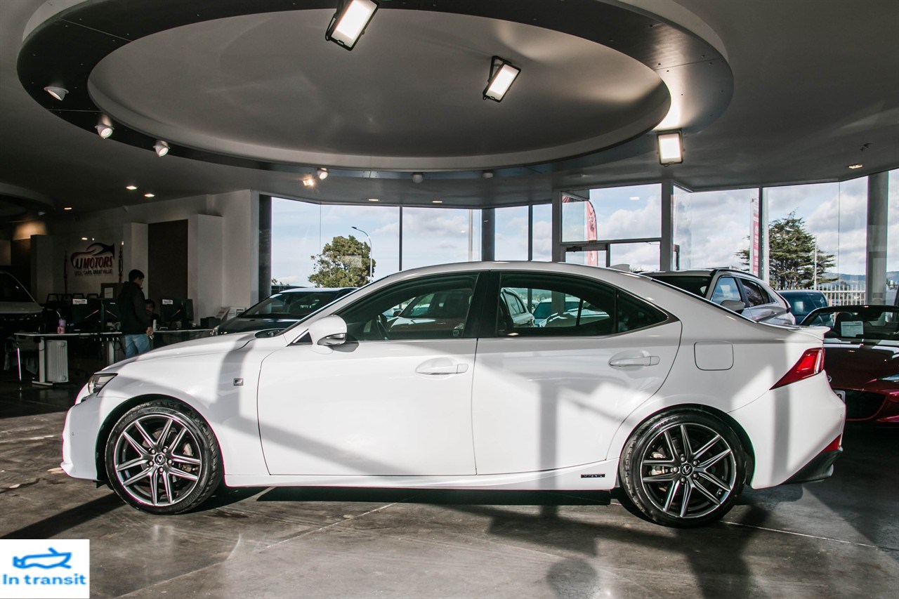 2013 Lexus IS 4D