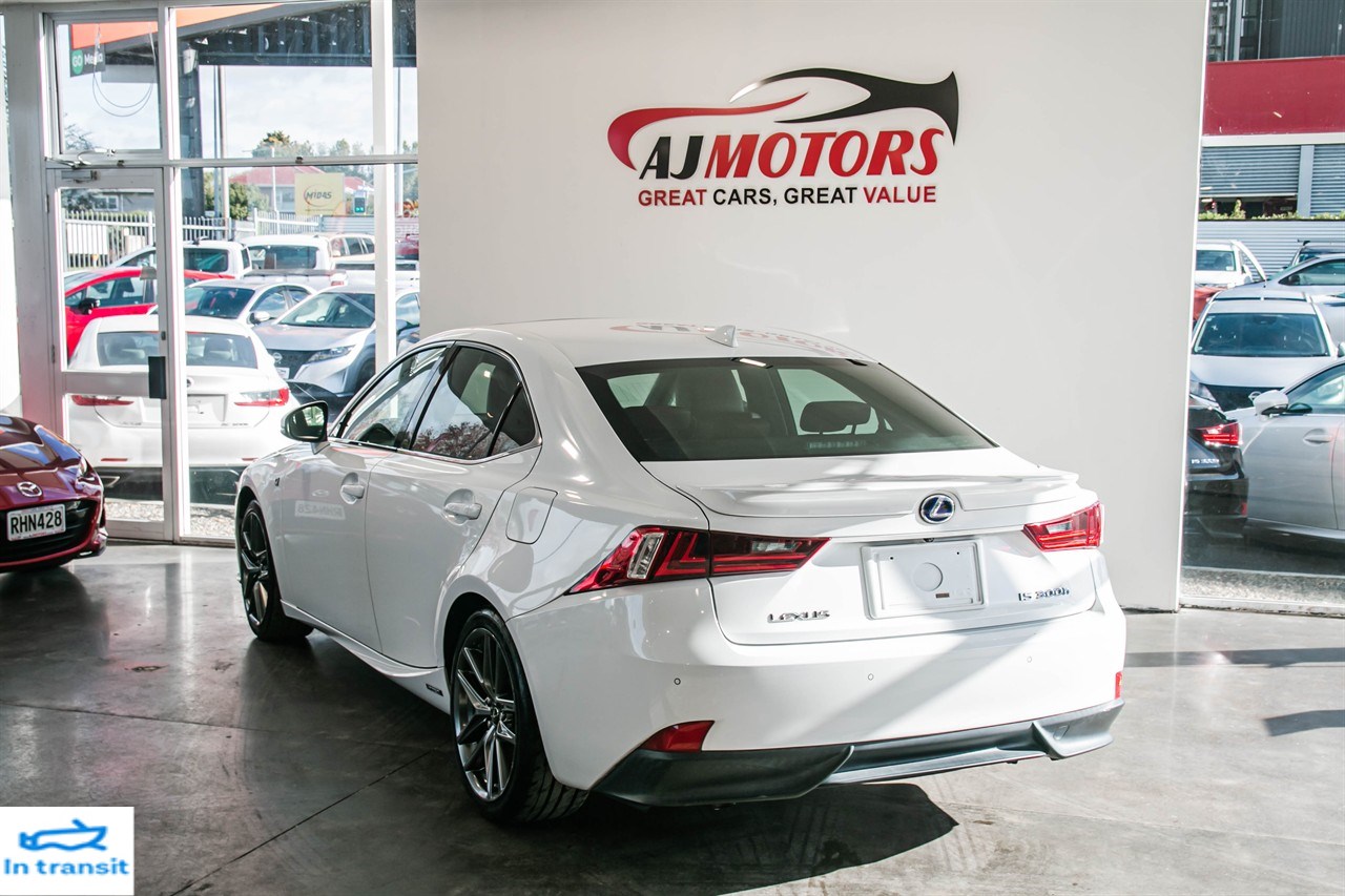 2013 Lexus IS 4D