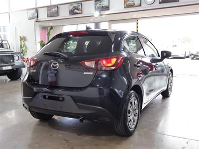 2017 Mazda Demio - Thumbnail