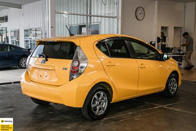 2014 Toyota Aqua - Thumbnail