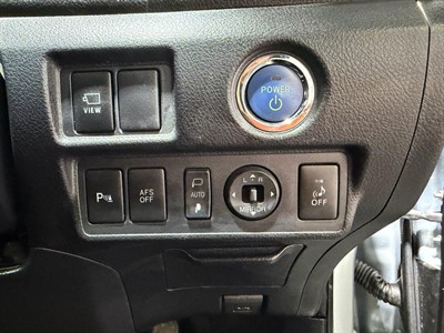 2012 Toyota Sai - Thumbnail