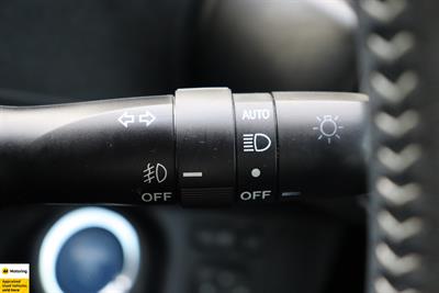 2016 Toyota Aqua - Thumbnail