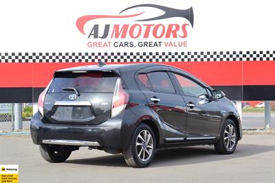 2016 Toyota Aqua - Thumbnail