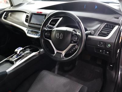 2017 Honda Jade - Thumbnail