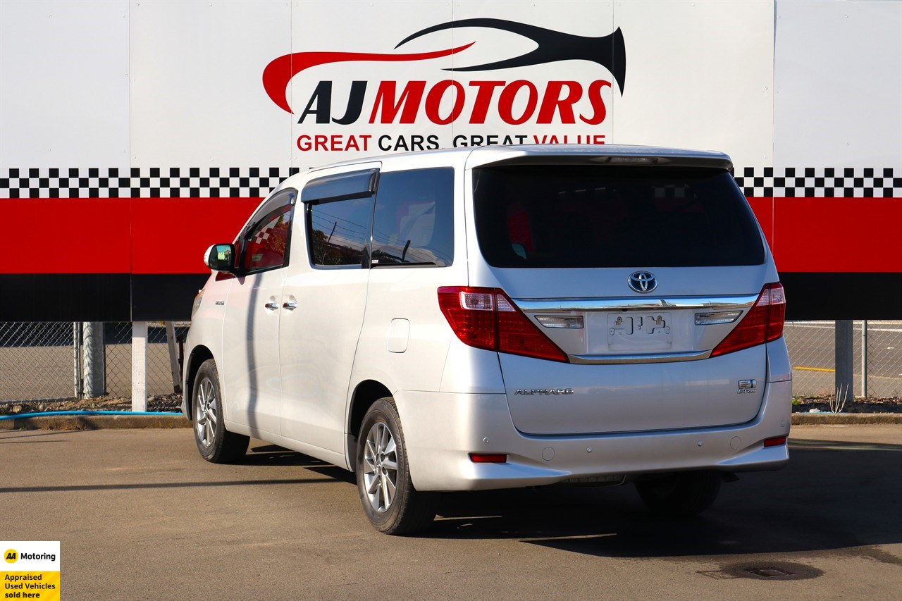 2012 Toyota Alphard