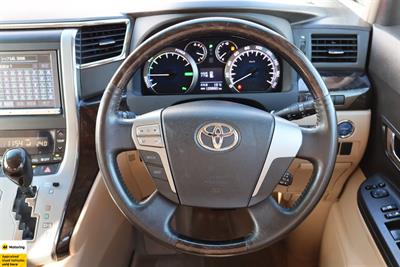 2012 Toyota Alphard - Thumbnail
