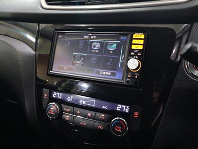 2015 Nissan X-Trail - Thumbnail